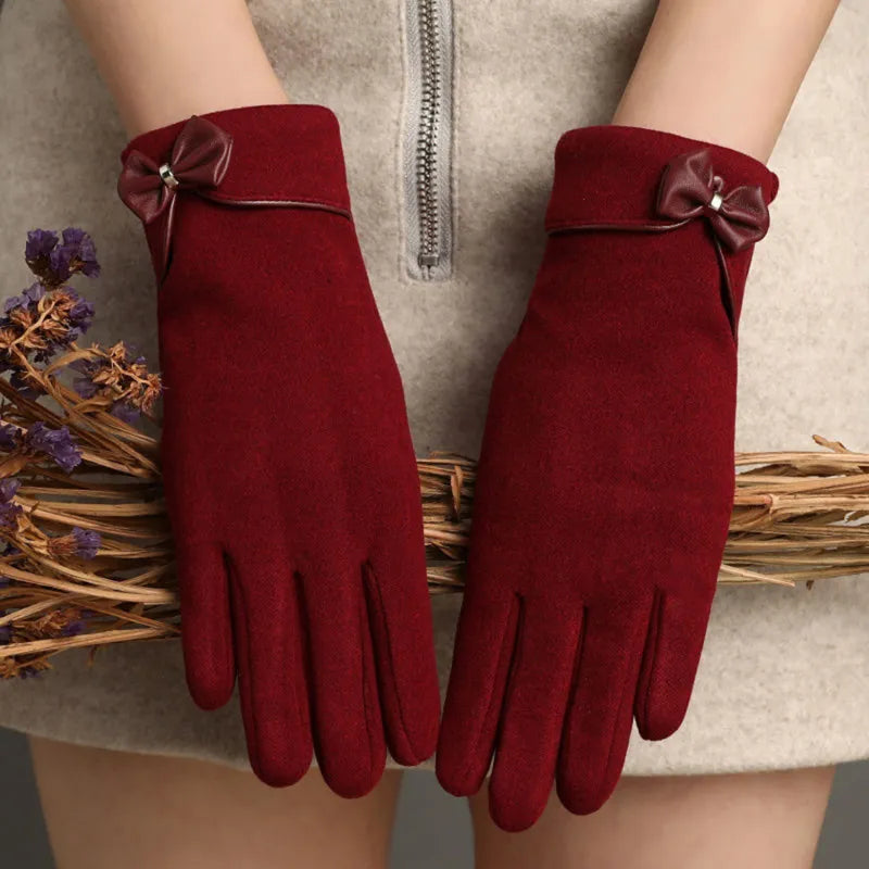 Elegant Women's Gloves - Coral Fleece, Plush Velvet Inside. Windproof for Ultimate Protection. Delicate Petite Bow for a Touch of Charm.
